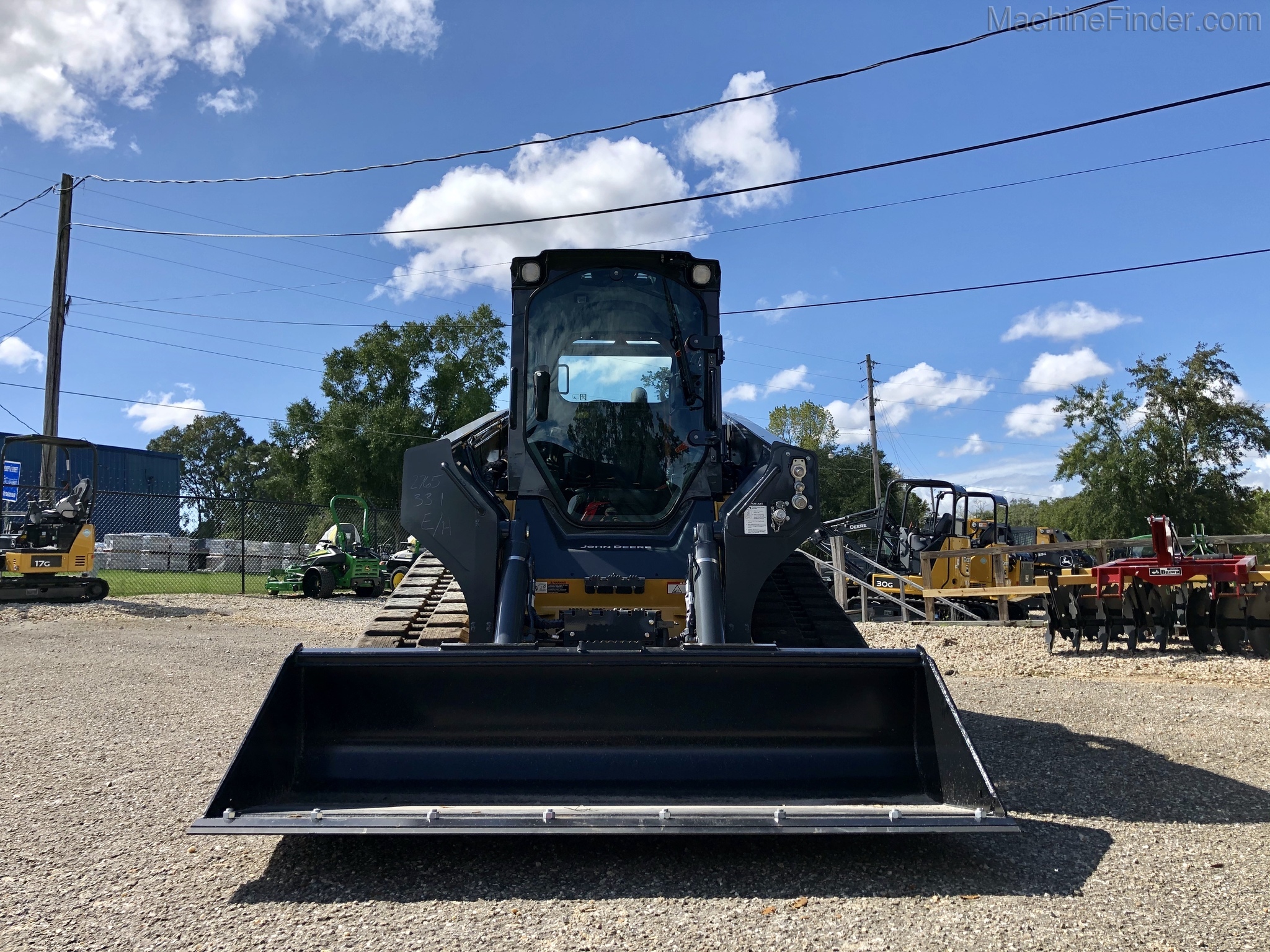 2020 John Deere 331G Image 6