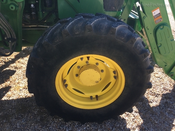 2013 John Deere 6130D Image 10