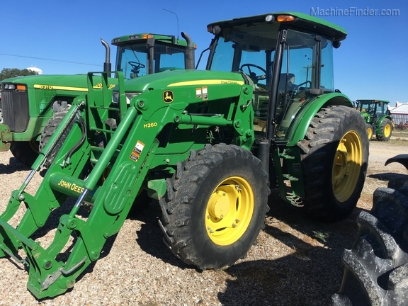 2013 John Deere 6130D Image 2