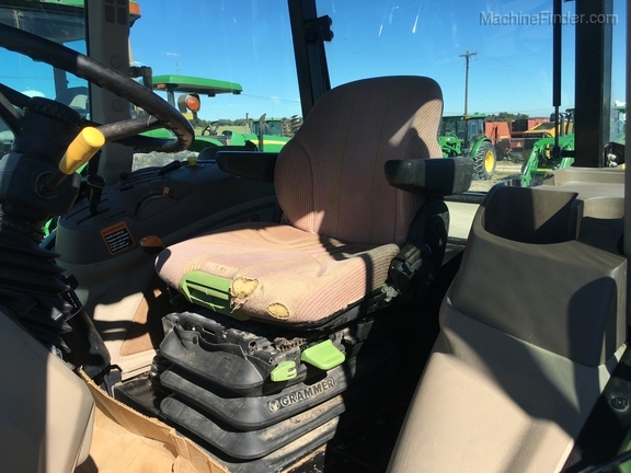 2013 John Deere 6130D Image 9