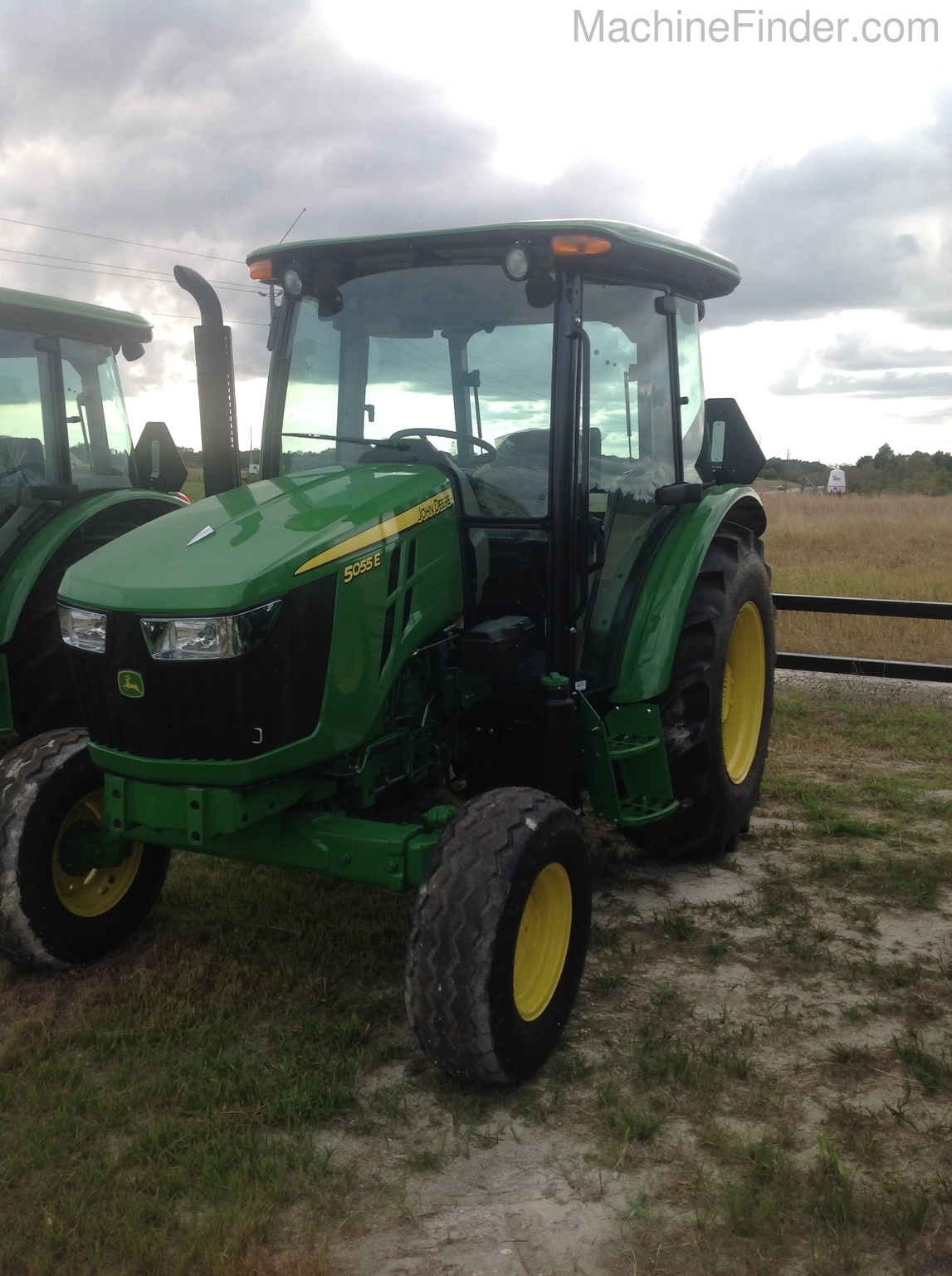 2020 John Deere 5055E Image 2
