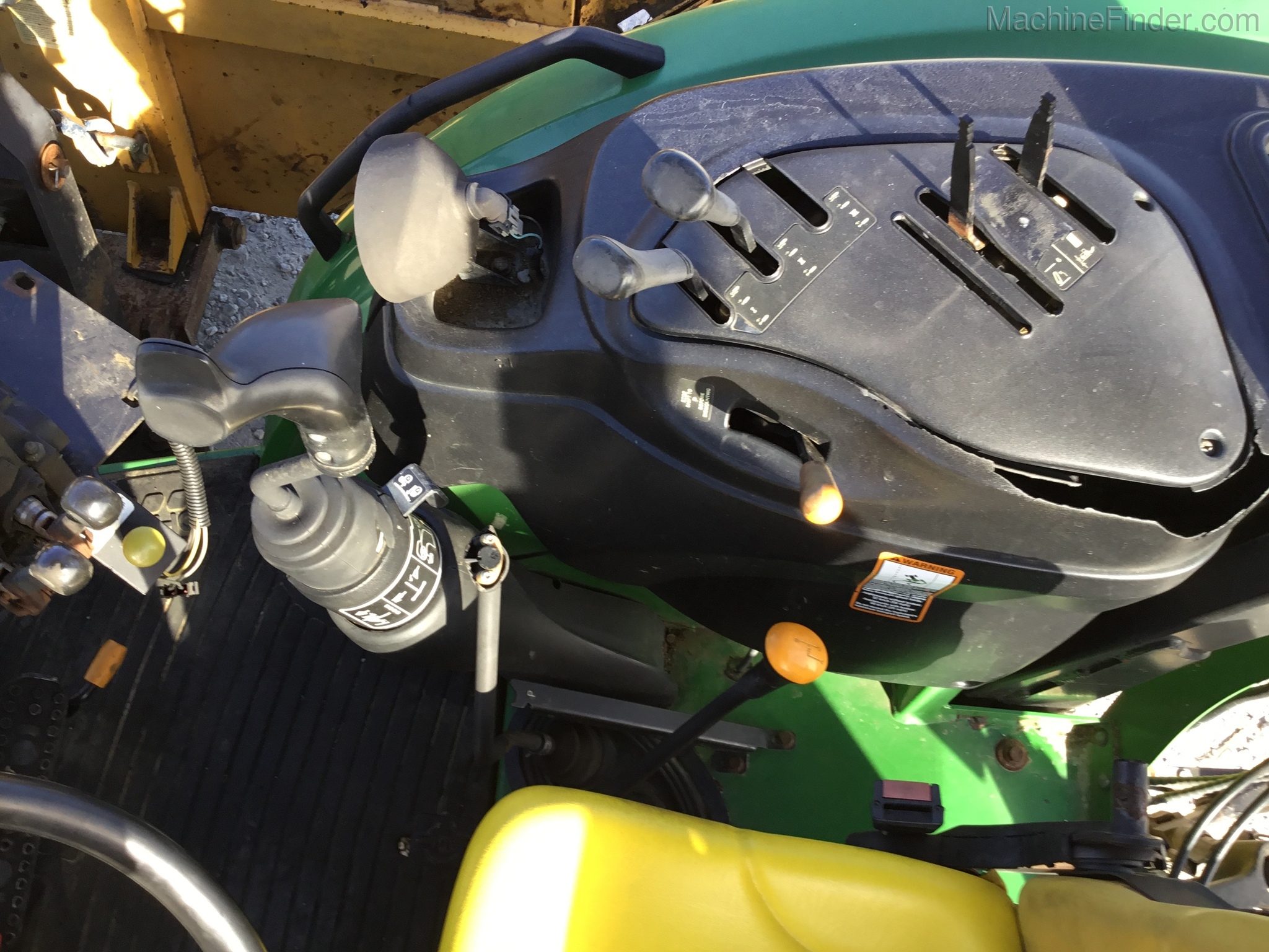 2005 John Deere 5425 Image 9