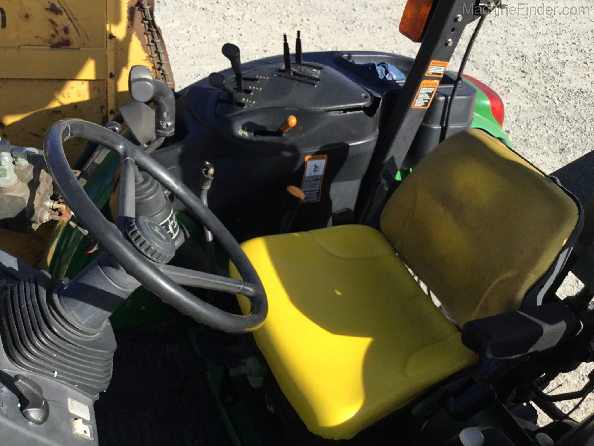 2005 John Deere 5425 Image 6