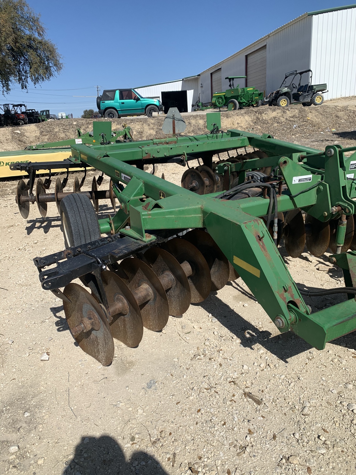 John Deere 637 Image 3