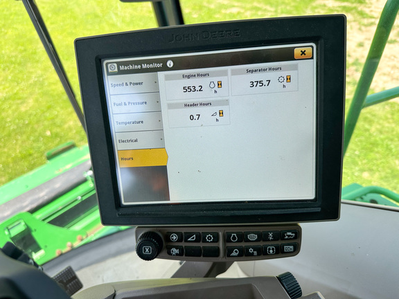 2022 John-Deere S770