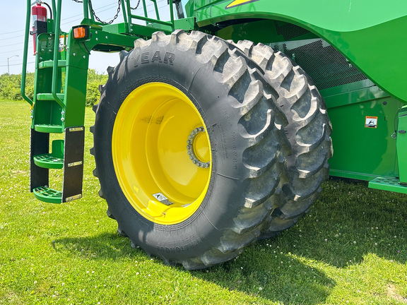 2022 John-Deere S770