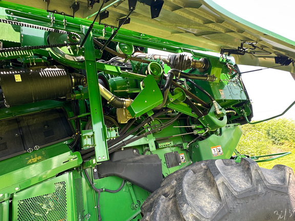 2022 John-Deere S770