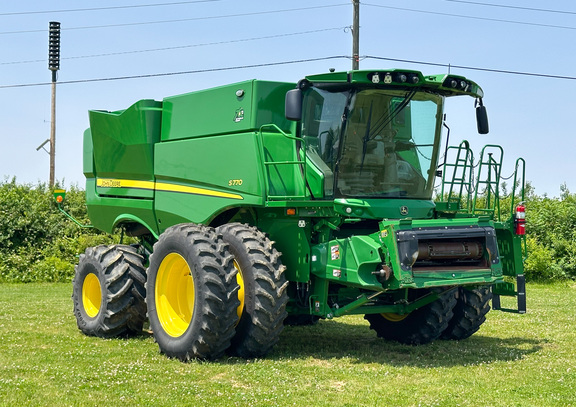 2022 John-Deere S770
