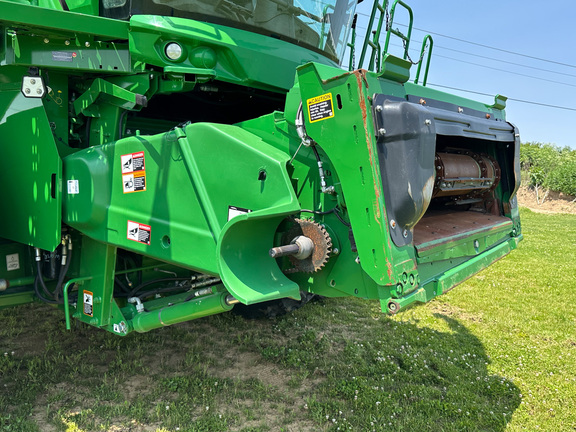 2022 John-Deere S770