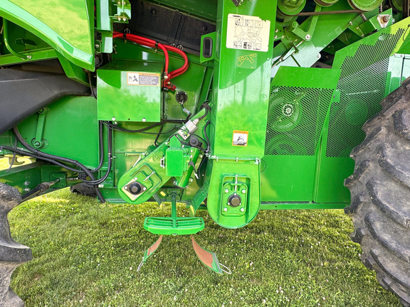 2022 John-Deere S770