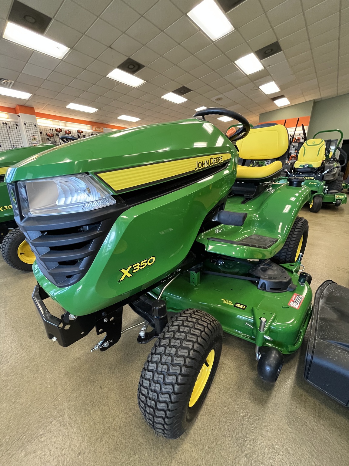 2023 John Deere X350B Image 5