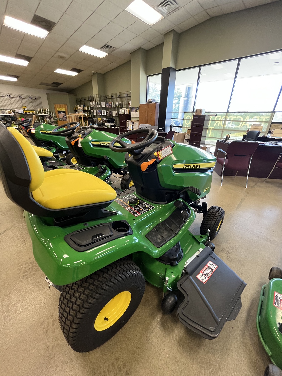 2023 John Deere X350B Image 2