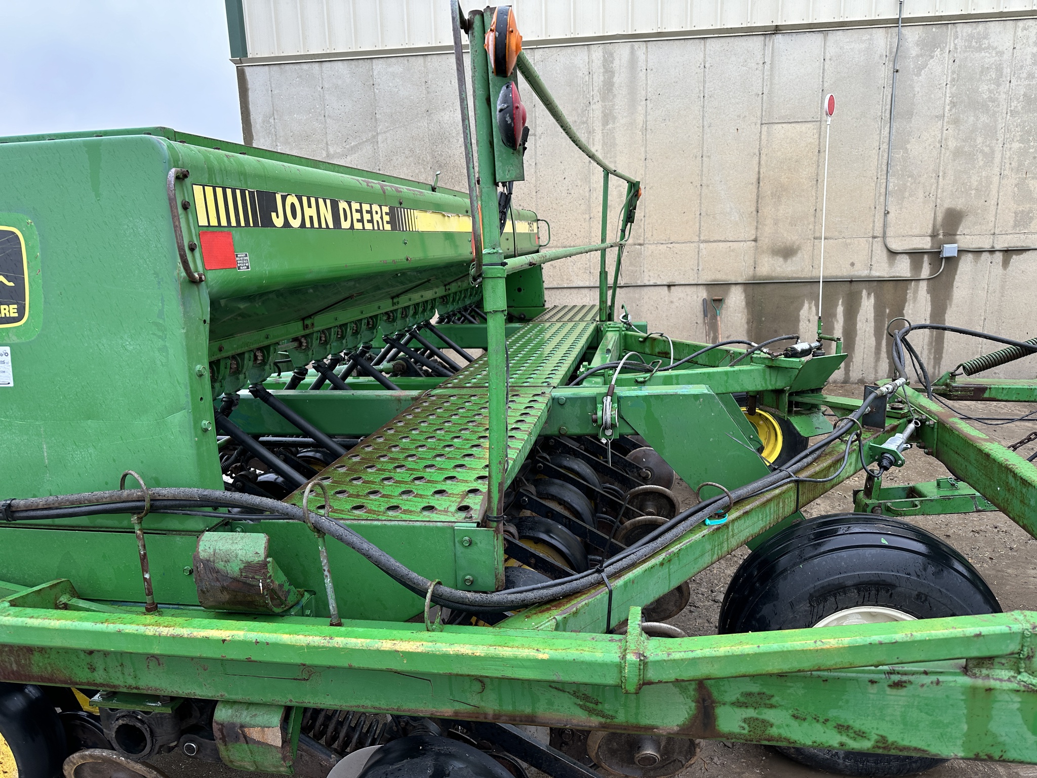 1990 John Deere 750 Image 3