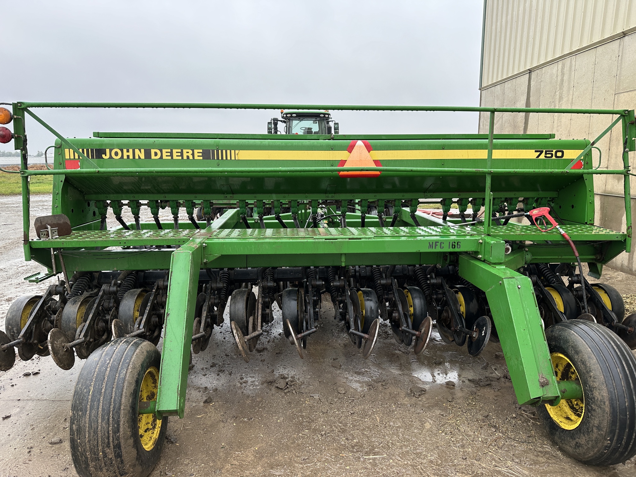1990 John Deere 750 Image 6