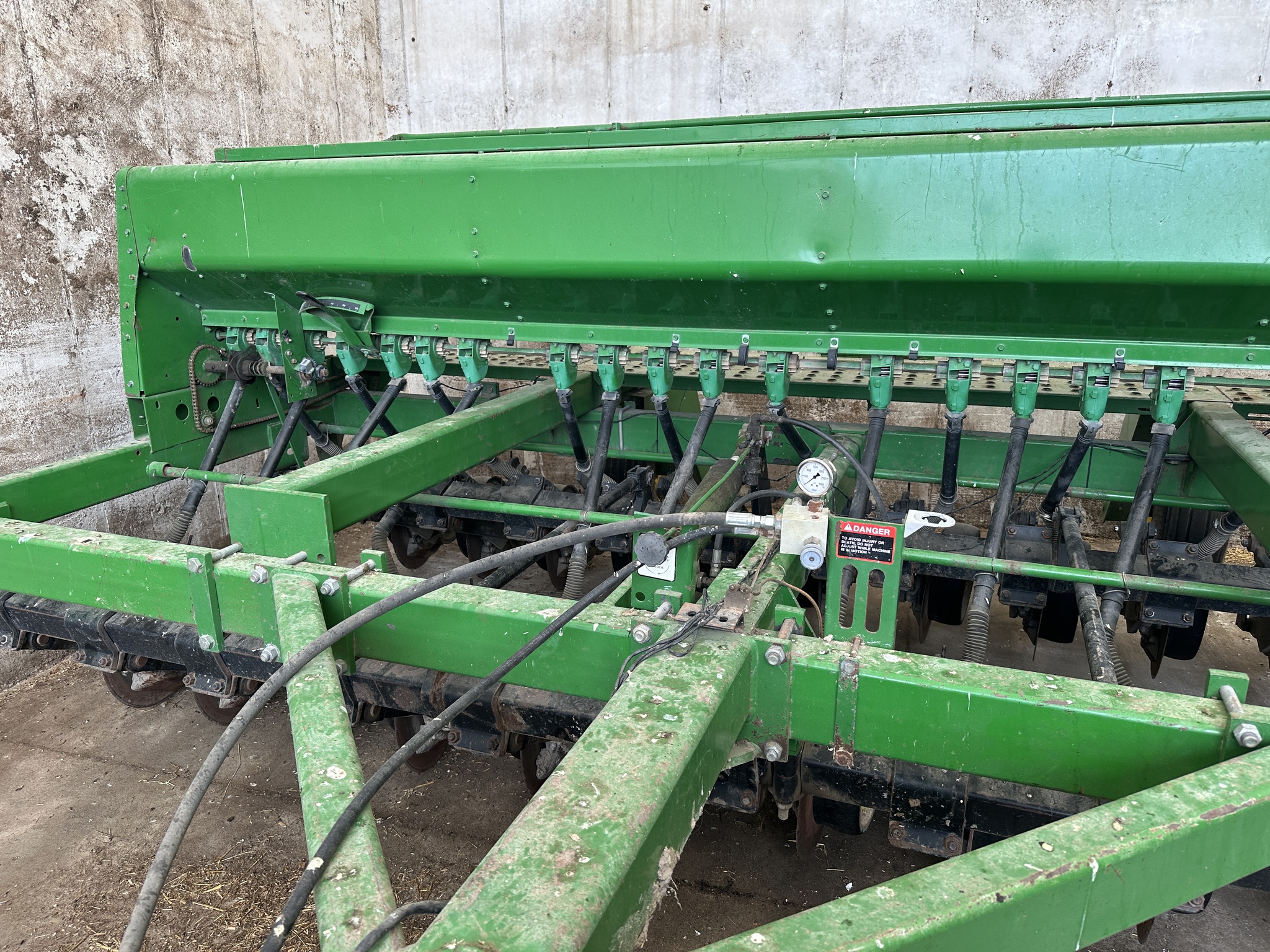 1990 John Deere 750 Image 11