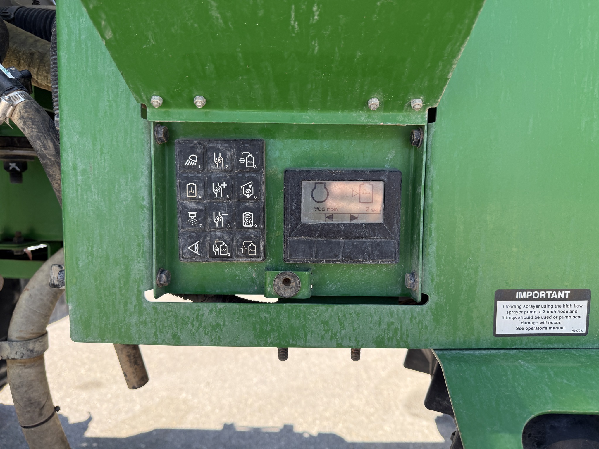 2020 John Deere R4044 Image 43