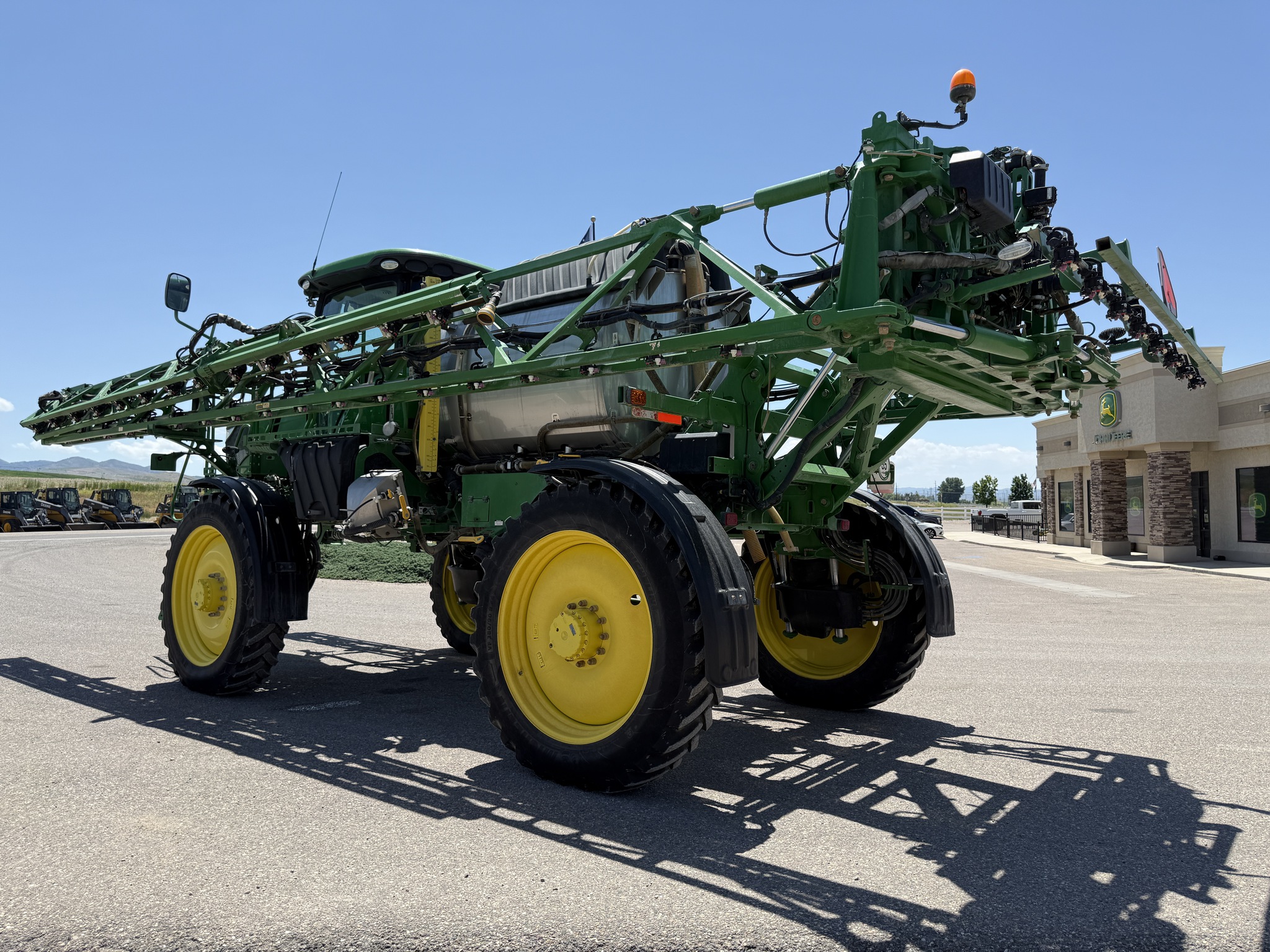 2020 John Deere R4044 Image 3