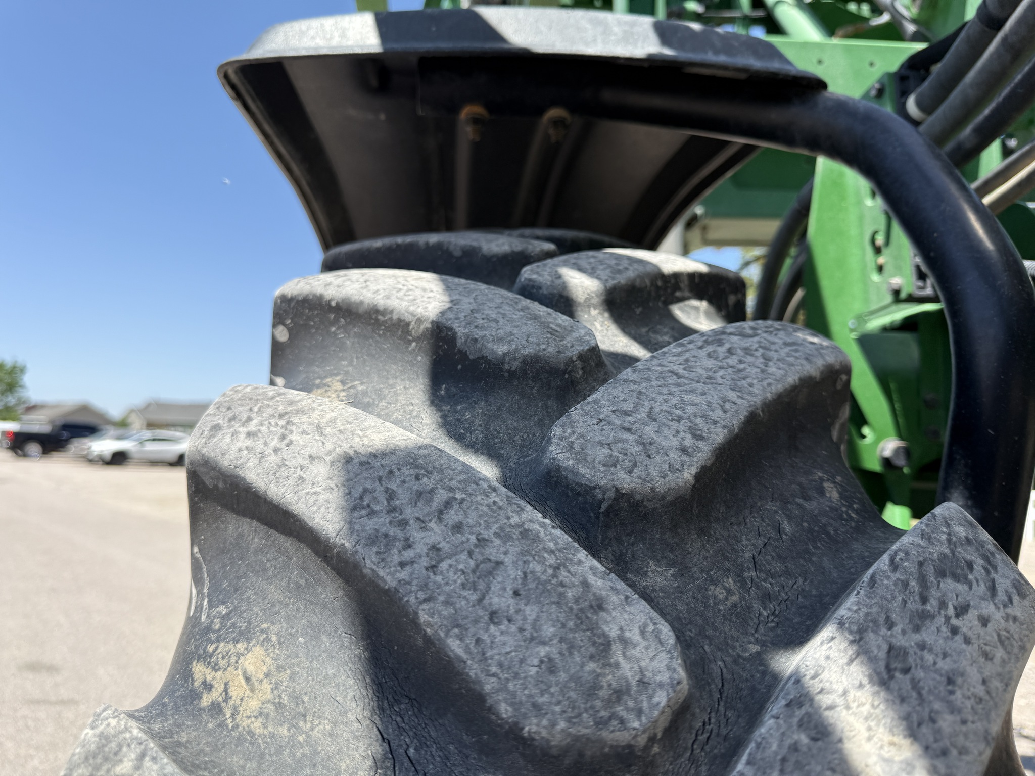 2020 John Deere R4044 Image 35