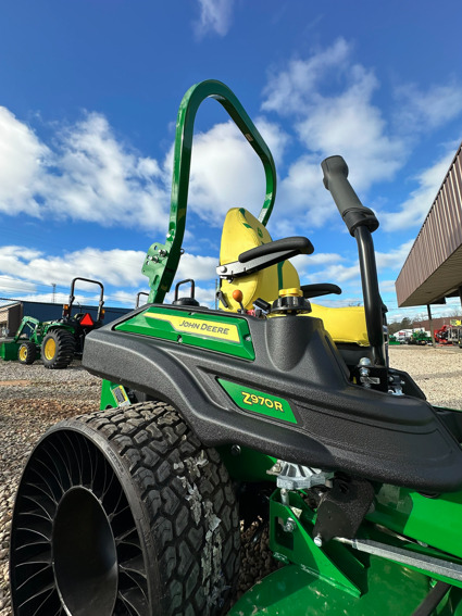 2023 John Deere Z970R Image 1