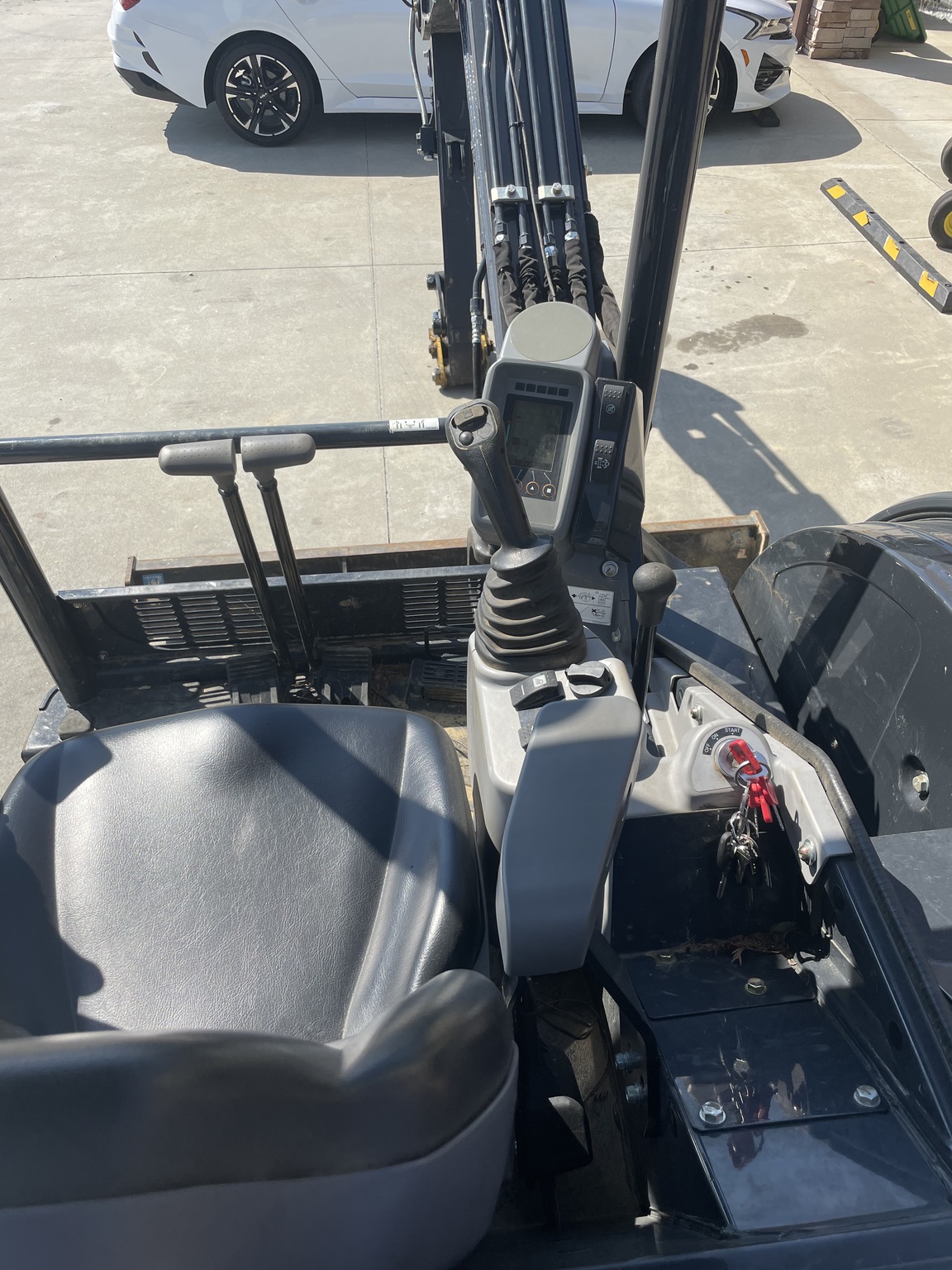 2023 John Deere 50G Image 6