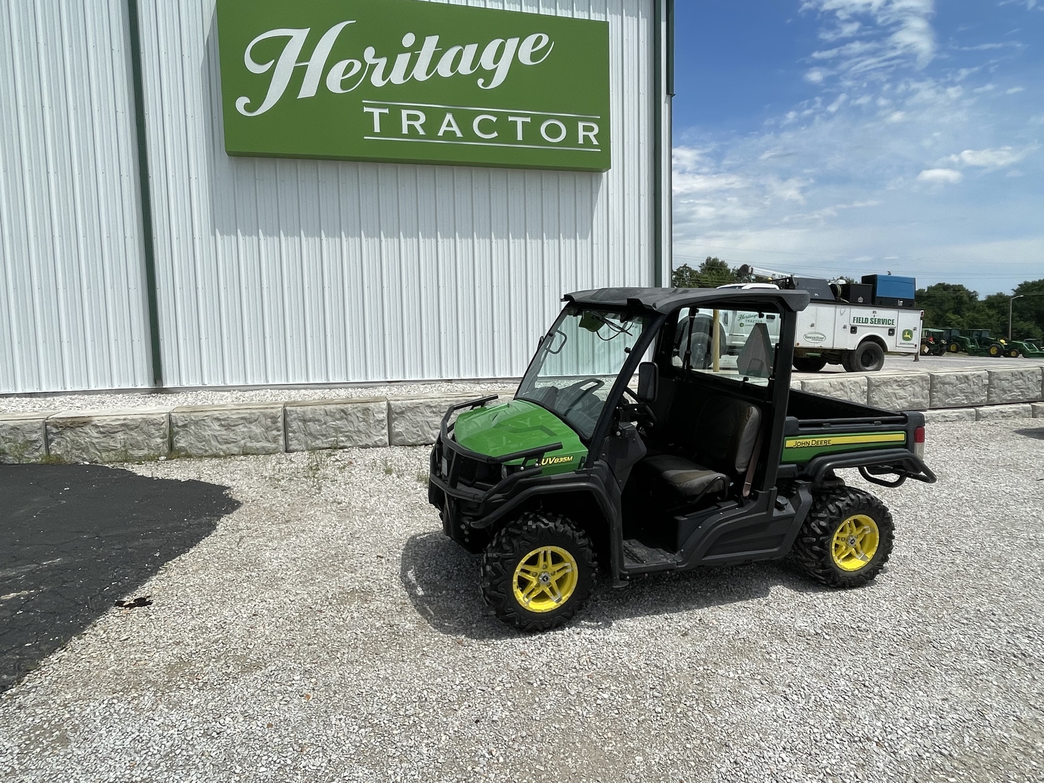  2019 John Deere XUV 835M at Heritage Tractor in Joplin, MO