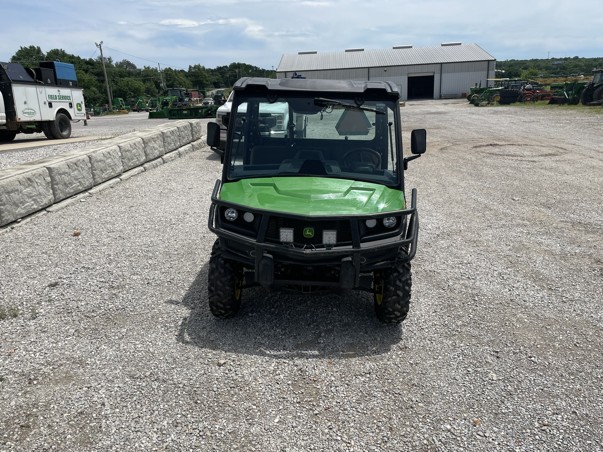  2019 John Deere XUV 835M at Heritage Tractor in Joplin, MO