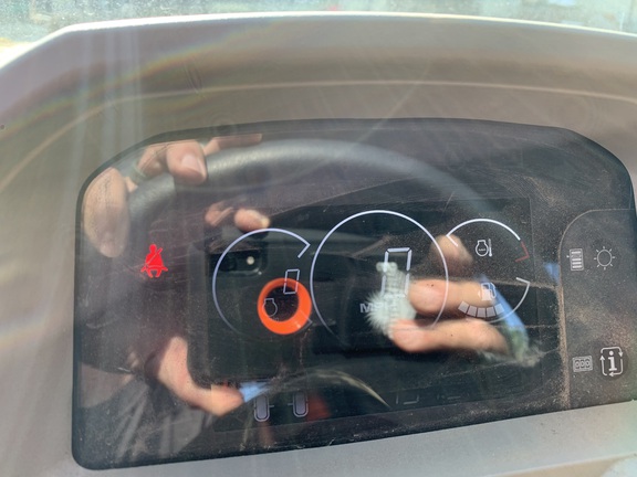 2023 John Deere 835R Photo 3