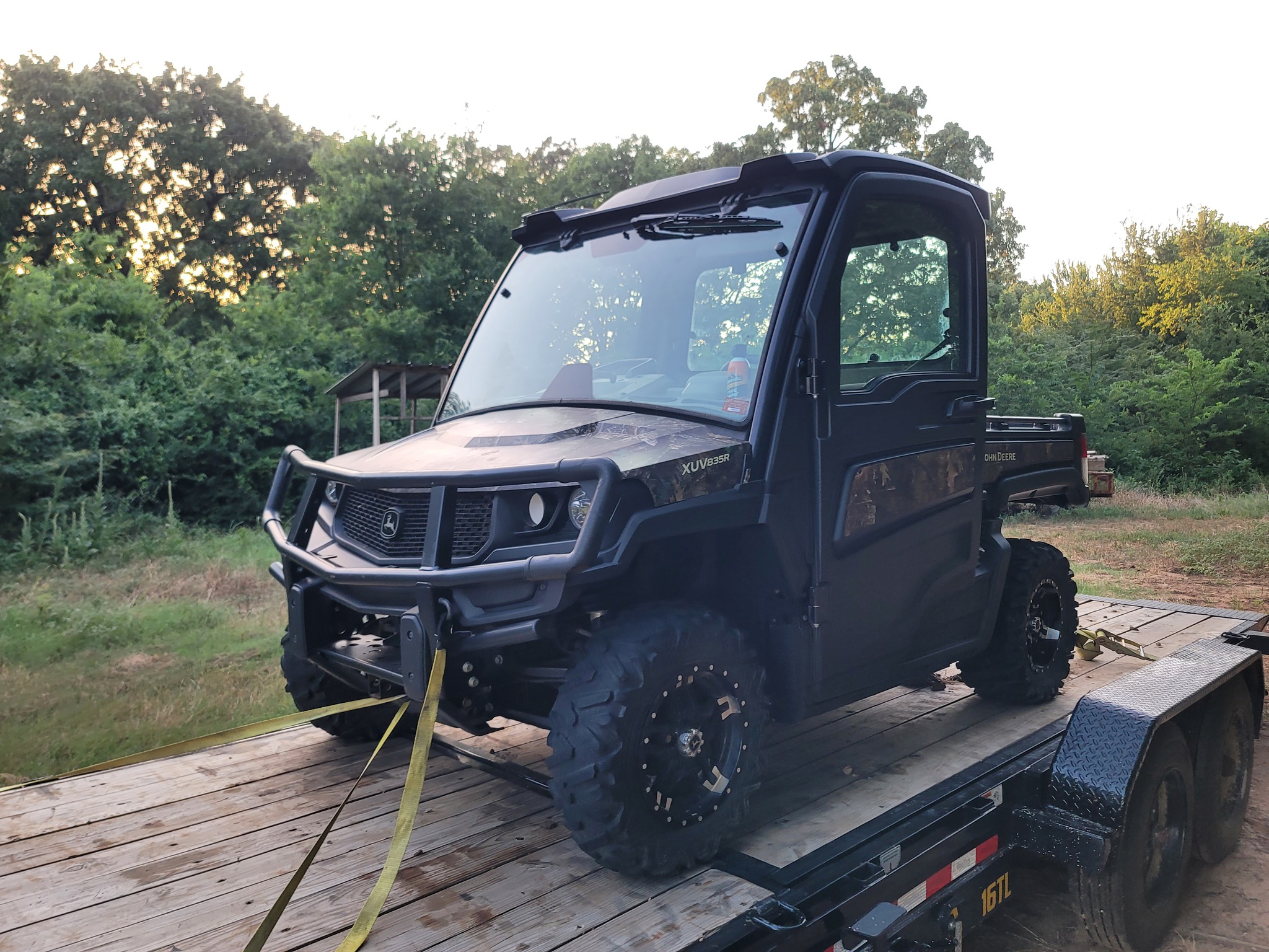 2022 John Deere XUV 835R Image 3