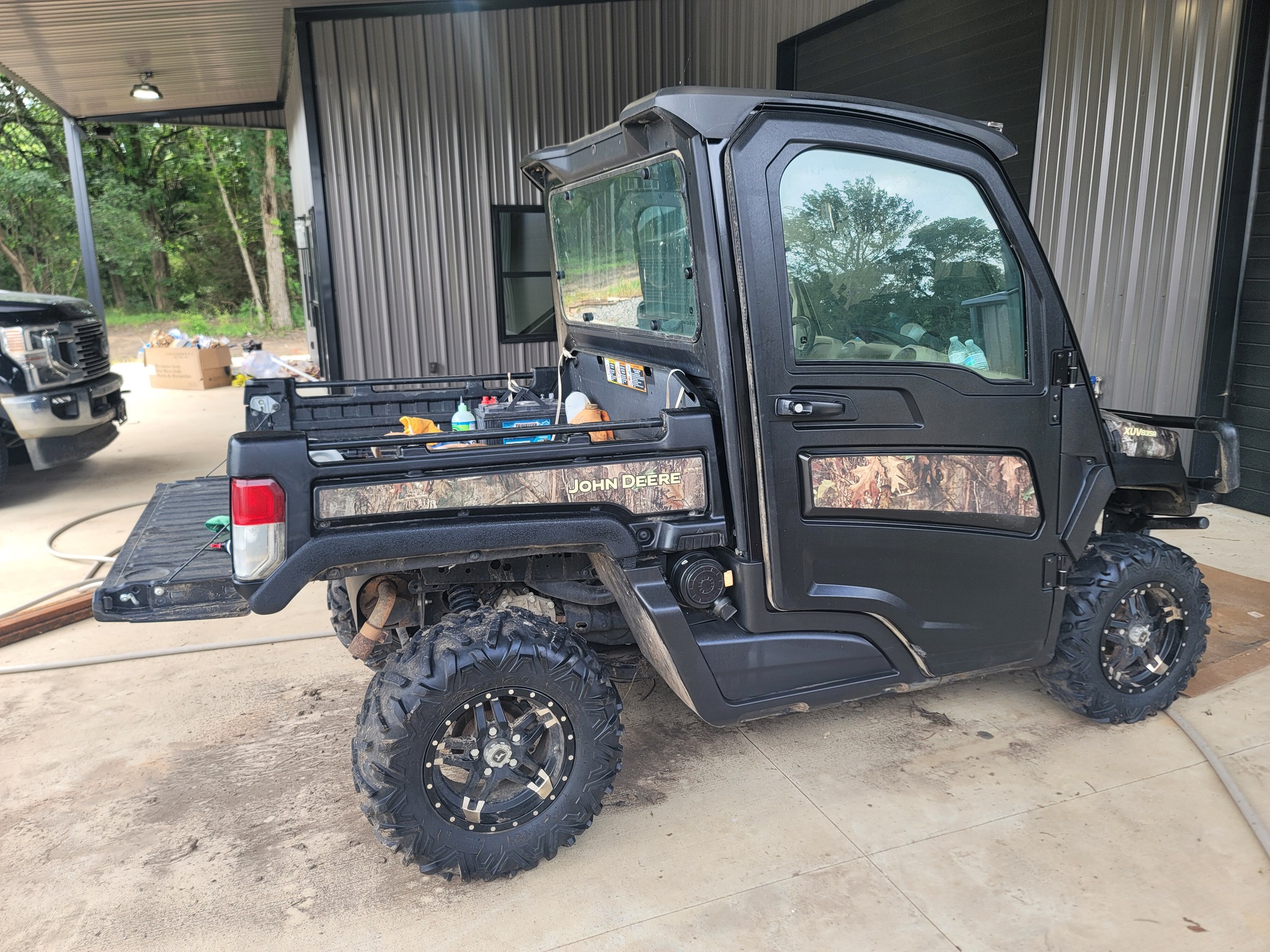 2022 John Deere XUV 835R Image 15