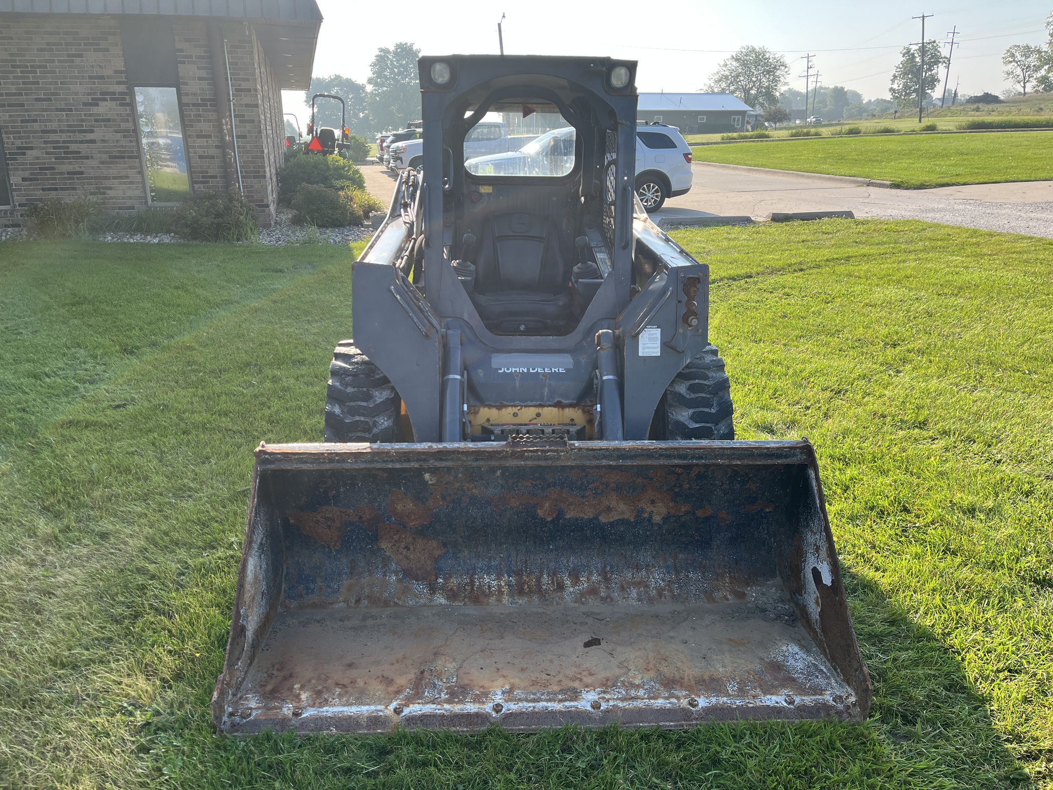  2019 John Deere 324G at Heritage Tractor in Geneseo, IL