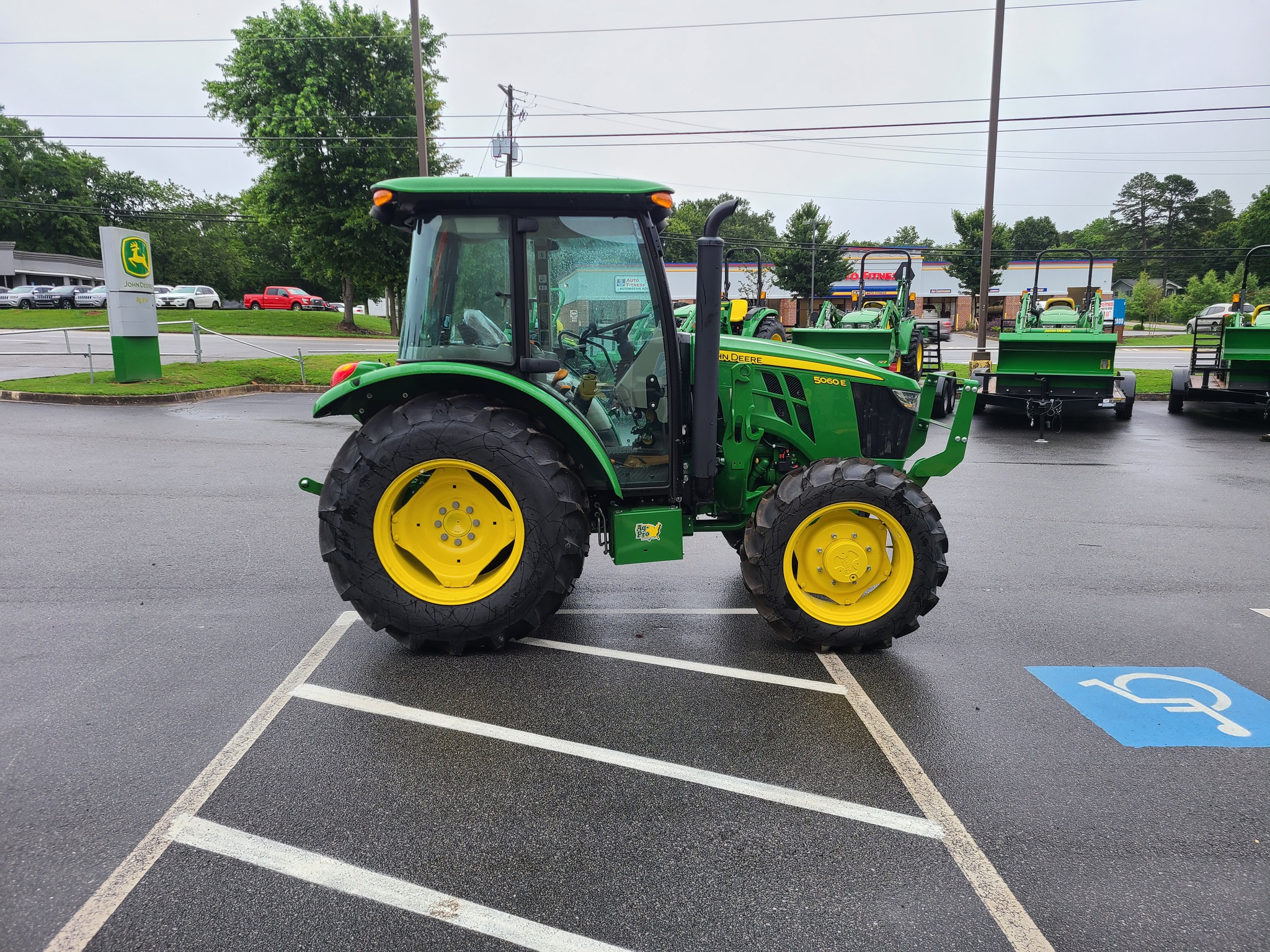 2024 John Deere 5060E Image 8