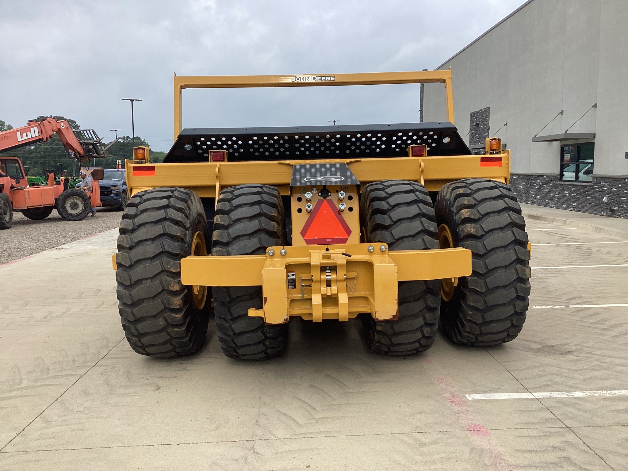 2024 John Deere 2412DE Image 9