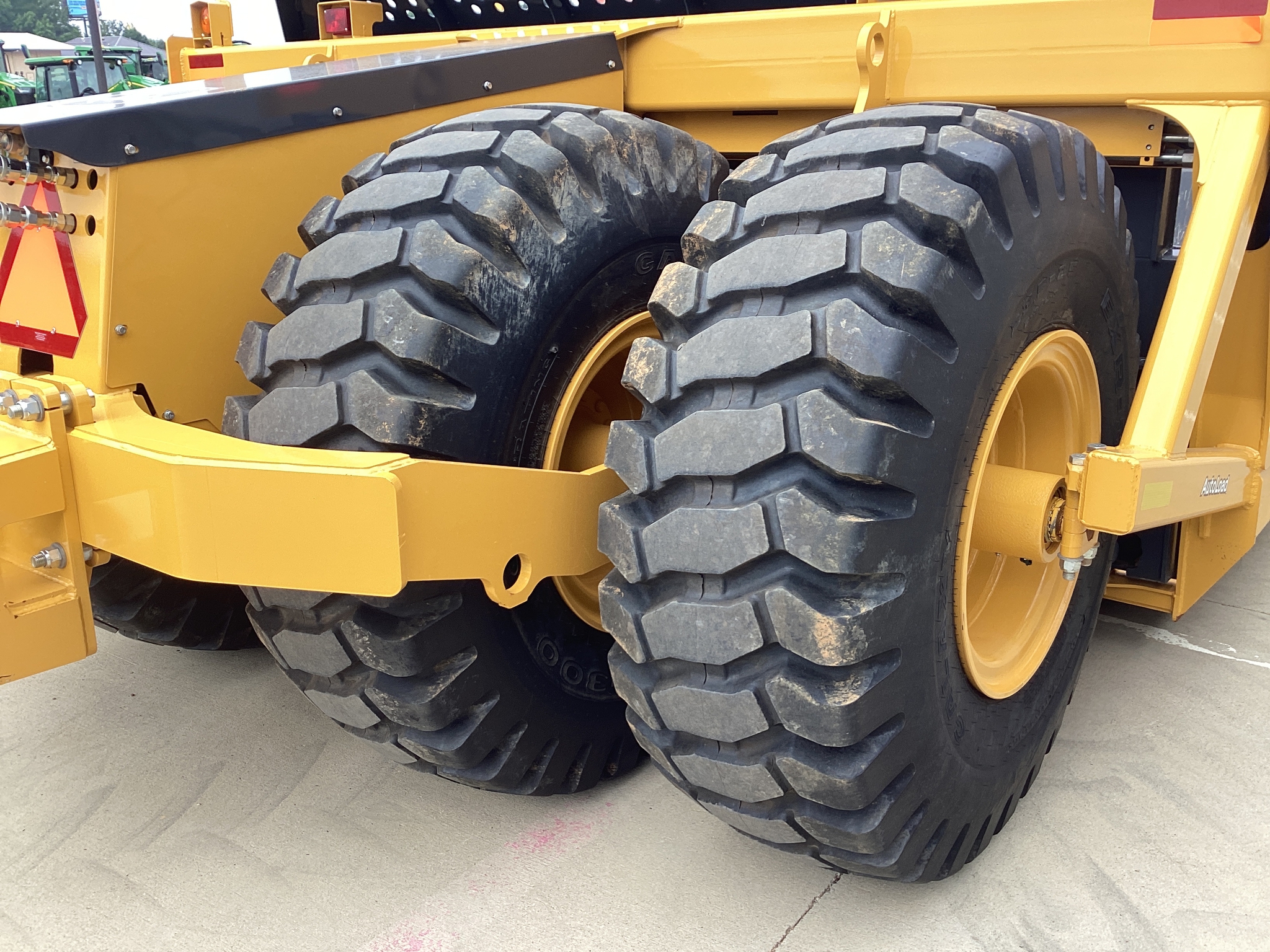 2024 John Deere 2412DE Image 11