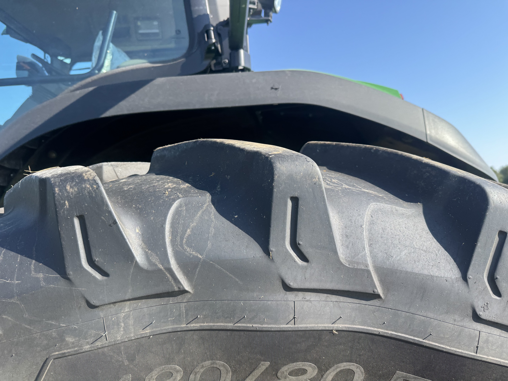  2024 John Deere 8R 340 at Heritage Tractor in Monmouth, IL
