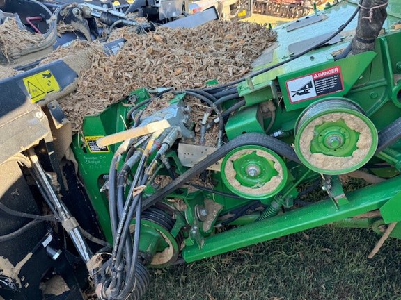 Photo of 2013 John Deere S690