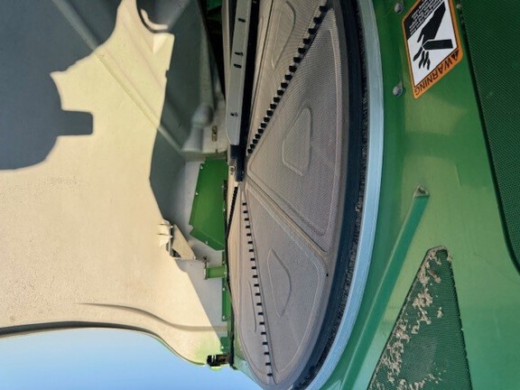 Photo of 2013 John Deere S690