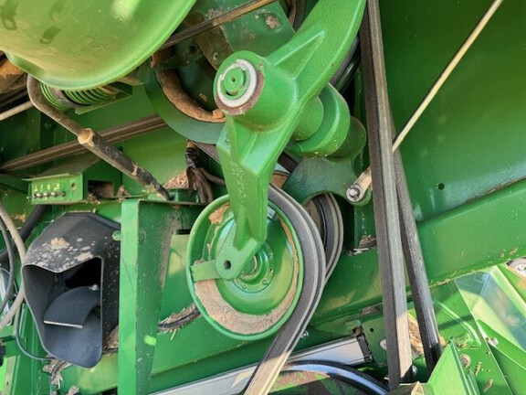Photo of 2013 John Deere S690