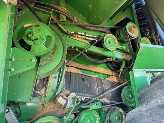 Photo of 2013 John Deere S690