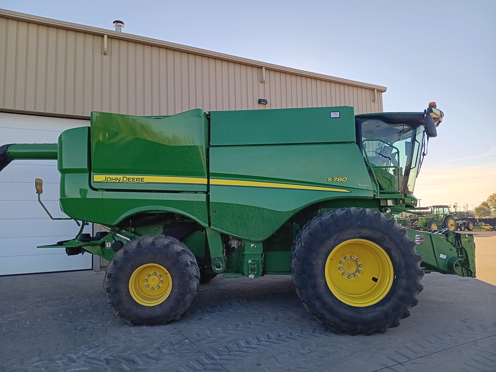 2018 John Deere S780 Image 2