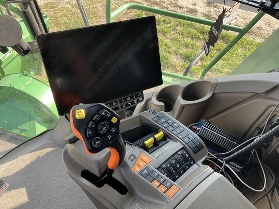 2024 John Deere X9 1100 - Photo17