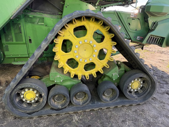 2024 John Deere X9 1100 - Photo15