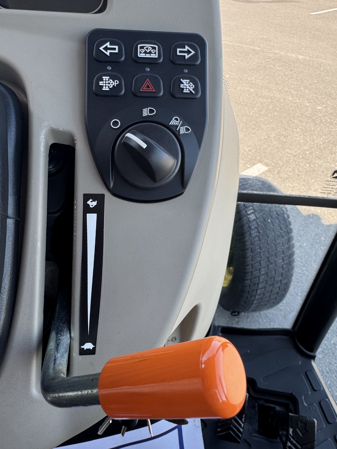 2022 John Deere 4066R Image 16