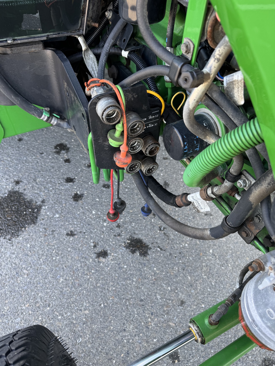 2022 John Deere 4066R Image 12