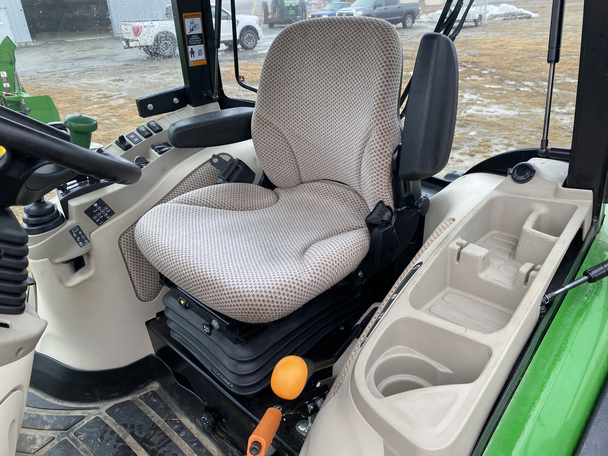 2022 John Deere 4066R Image 23