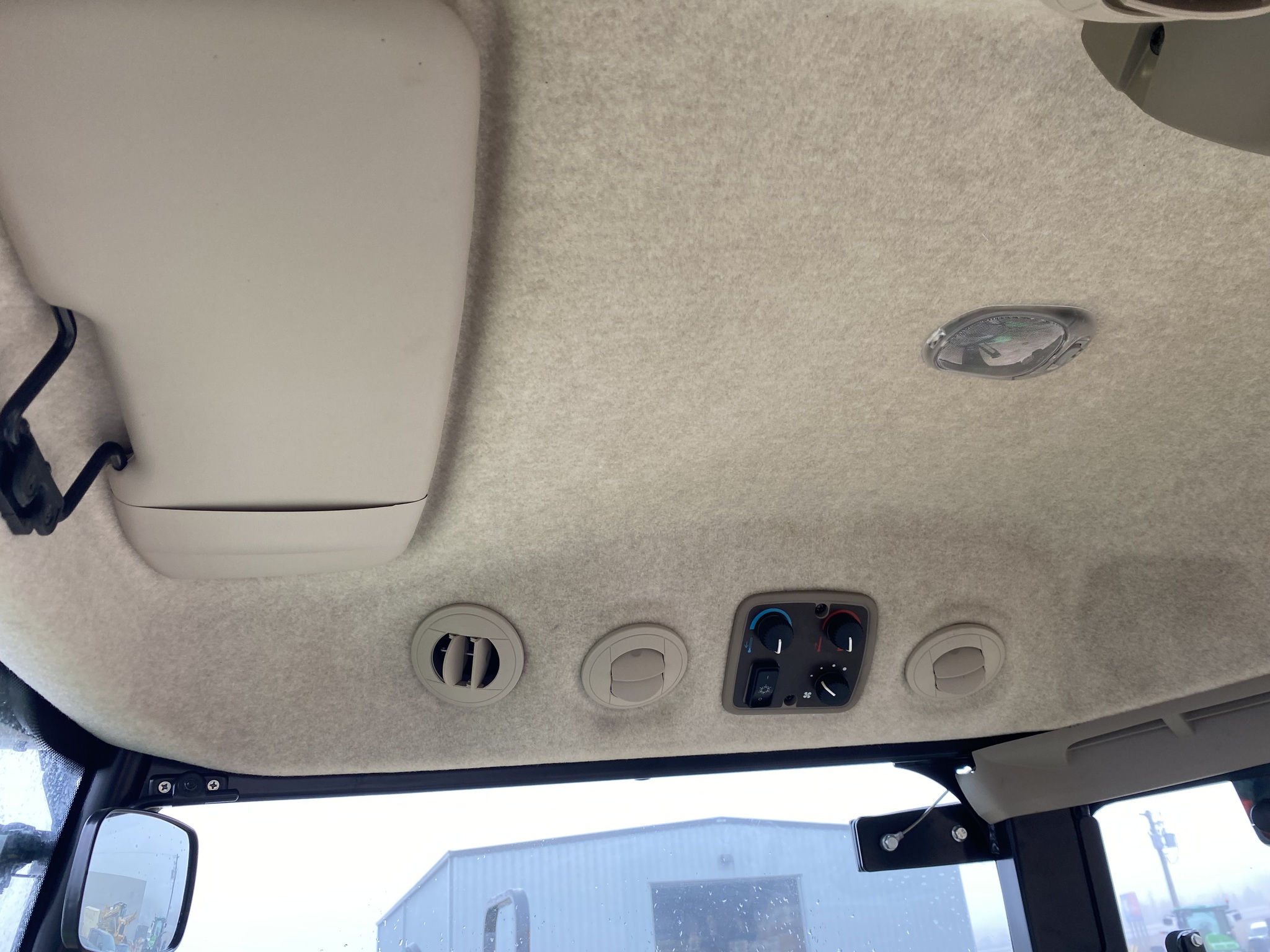 2022 John Deere 4066R Image 24