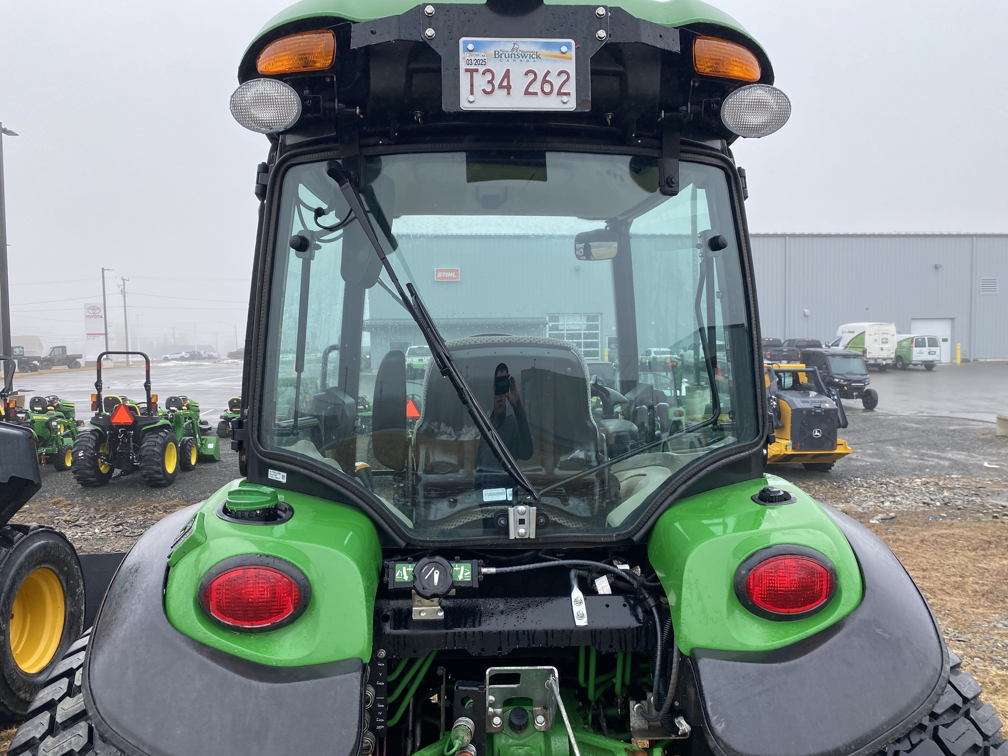 2022 John Deere 4066R Image 30