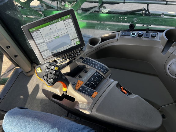 2023 John Deere 616R - Photo42