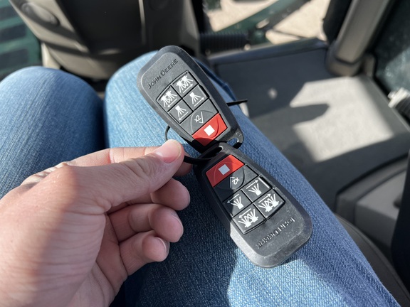 2023 John Deere 616R - Photo43