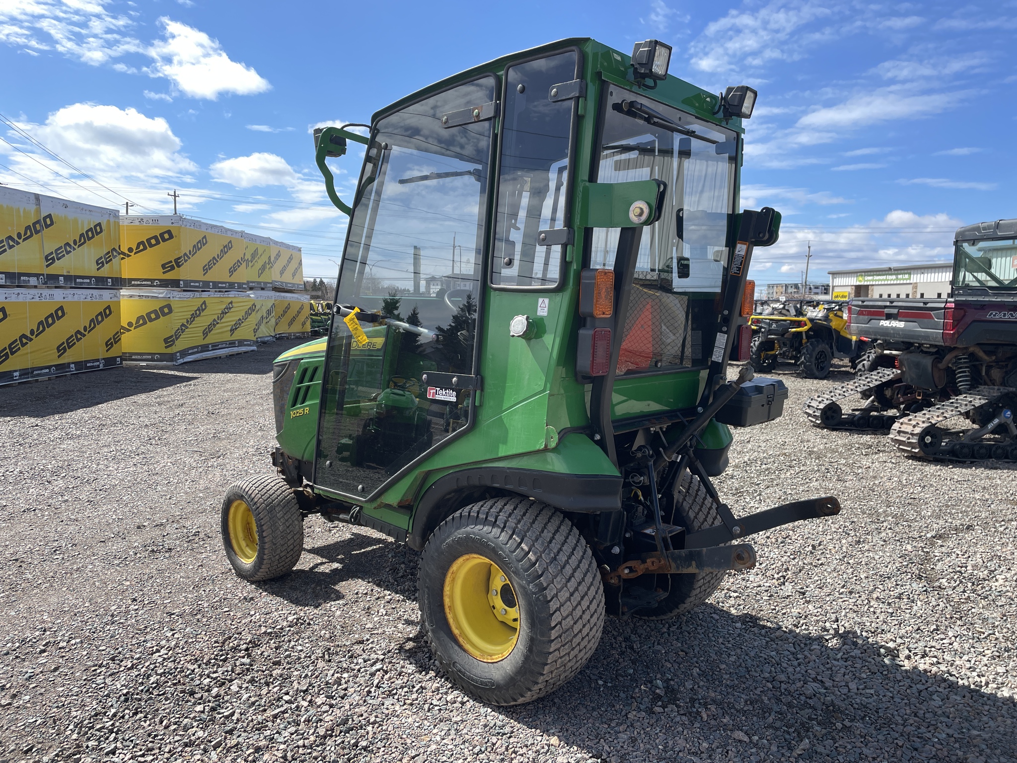 2015 John Deere 1025R Image 3