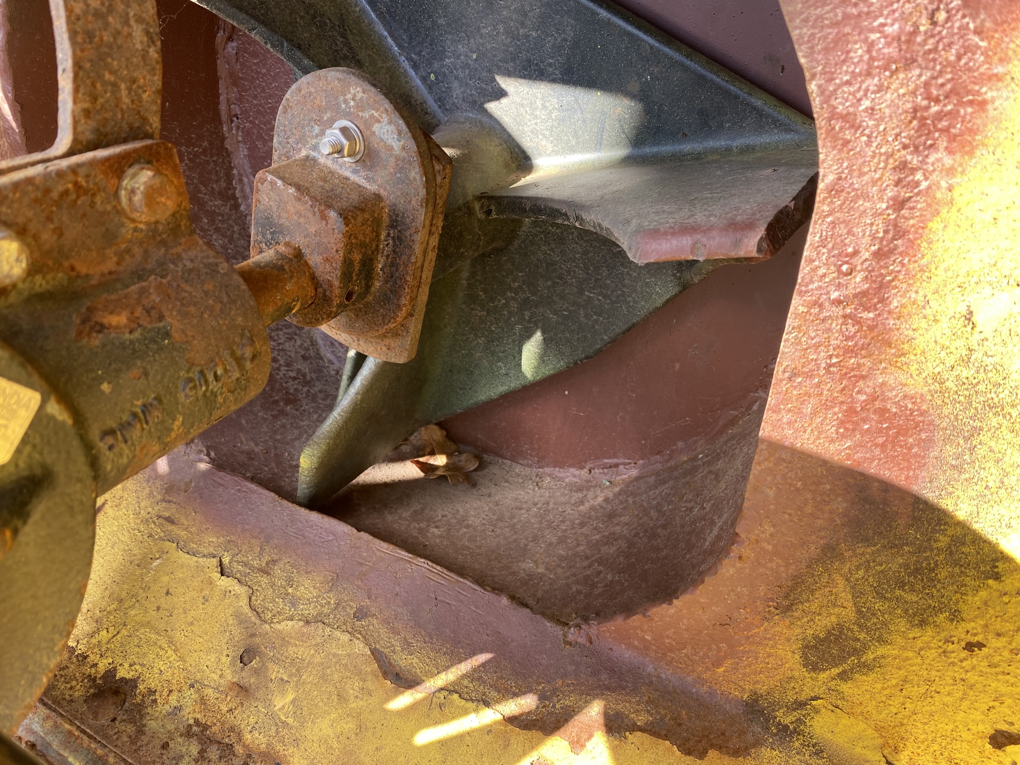 2015 John Deere 1025R Image 21